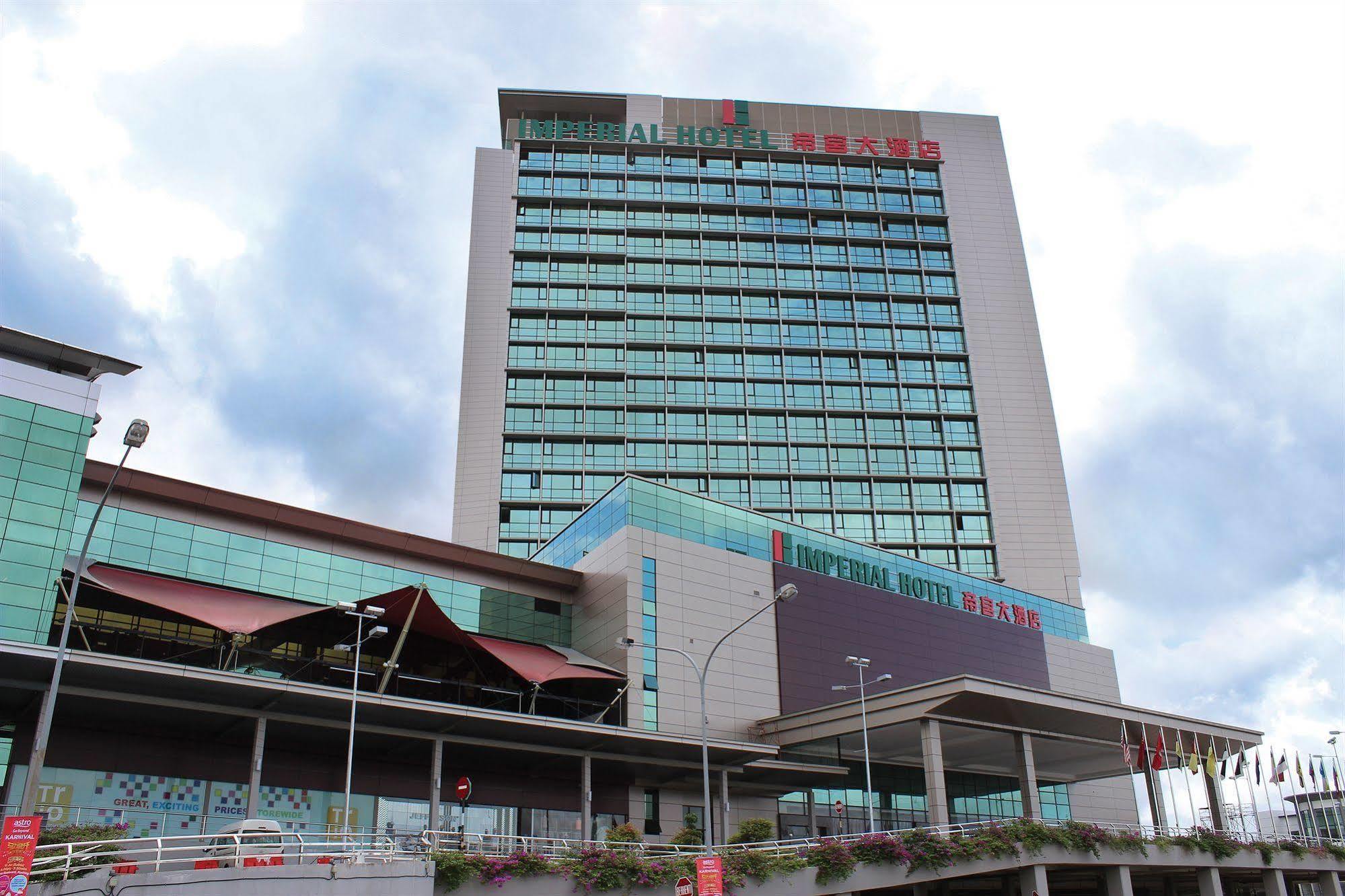 Imperial Hotel Kuching Esterno foto